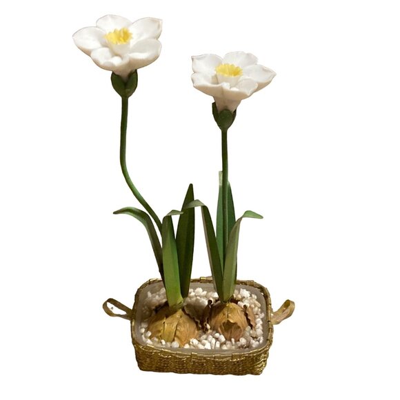 Vintage 11" Metal Artificial Narcissus Flower Arrangement In Gold Basket #TN-27 - Picture 1 of 9
